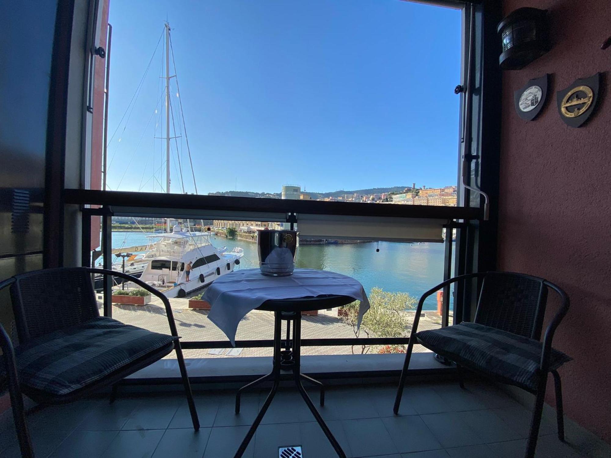 Appartamento Sul Mare Kate Genoa Bagian luar foto